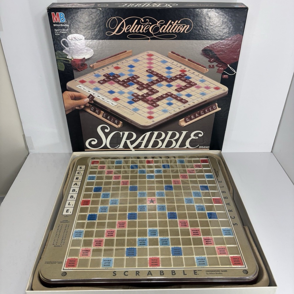 Scrabble Crossword Board Game Deluxe Edition Rotating Hasbro 1998 4034 COMPLETE - Picture 2 of 7